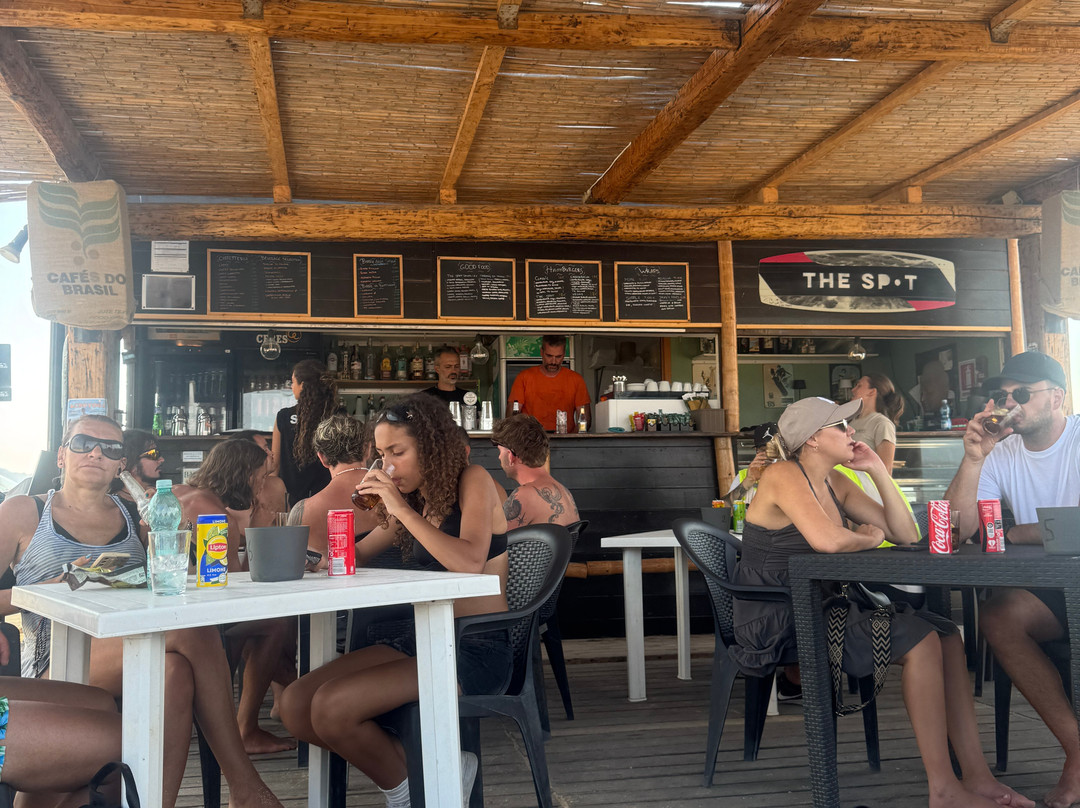 THE SPOT SCHOOL & CAFE-Porto Pollo必去景点