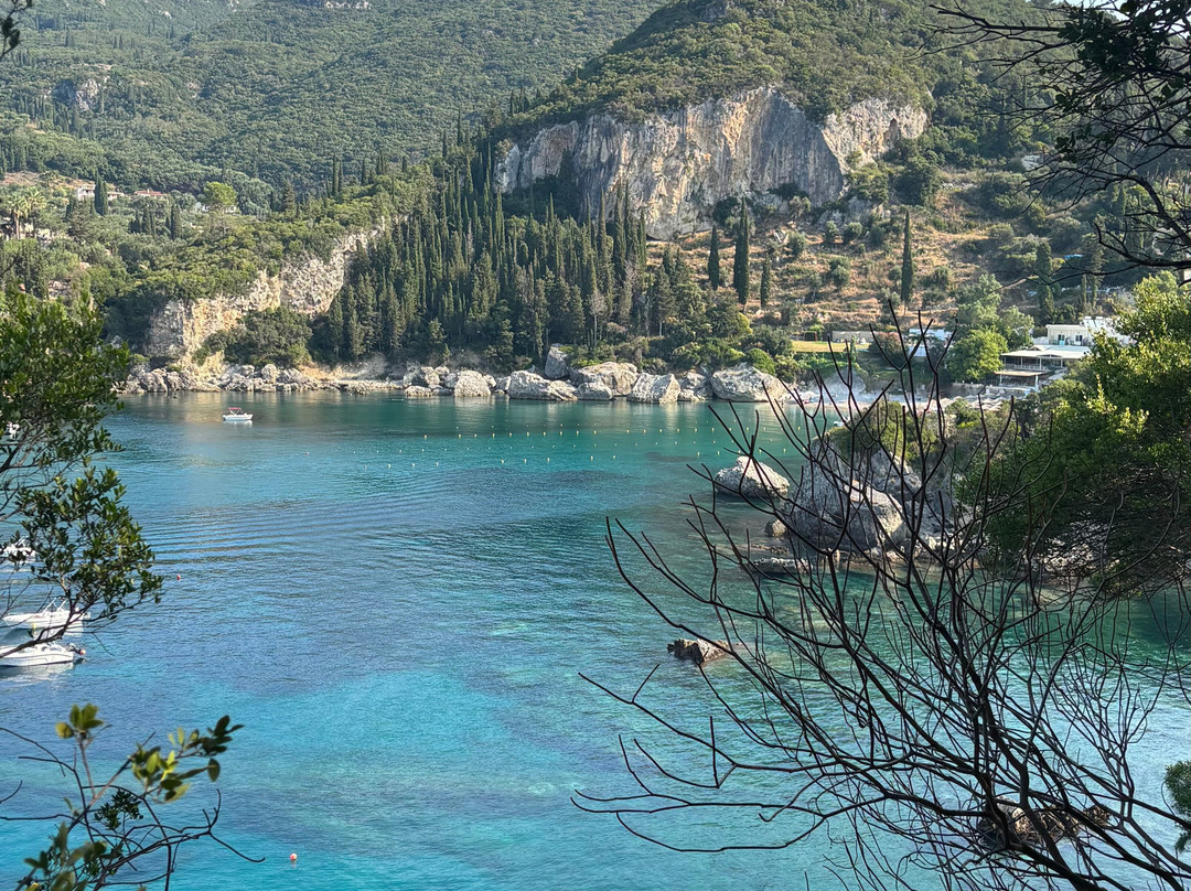 Rovinia Beach-Paleokastritsa必去景点
