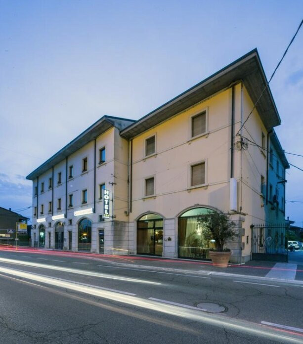 维罗纳自由镇酒店住宿-Postumia Hotel