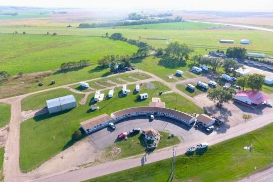 Lake Andes Inn Motel & RV Park-度假村/酒店