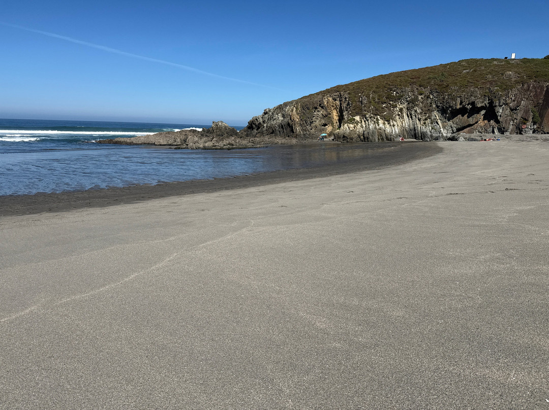 Playa de Frexulfe-Navia必去景点