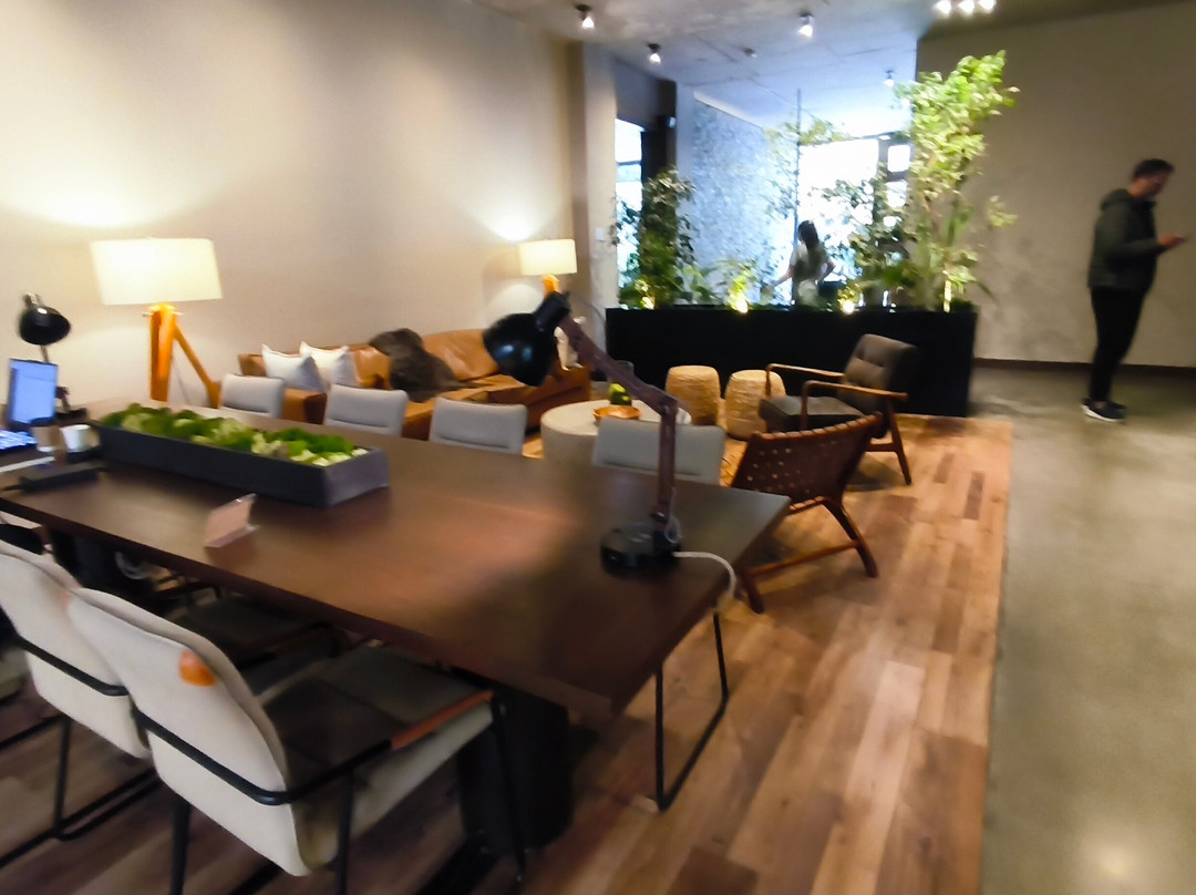 地方公寓酒店主图