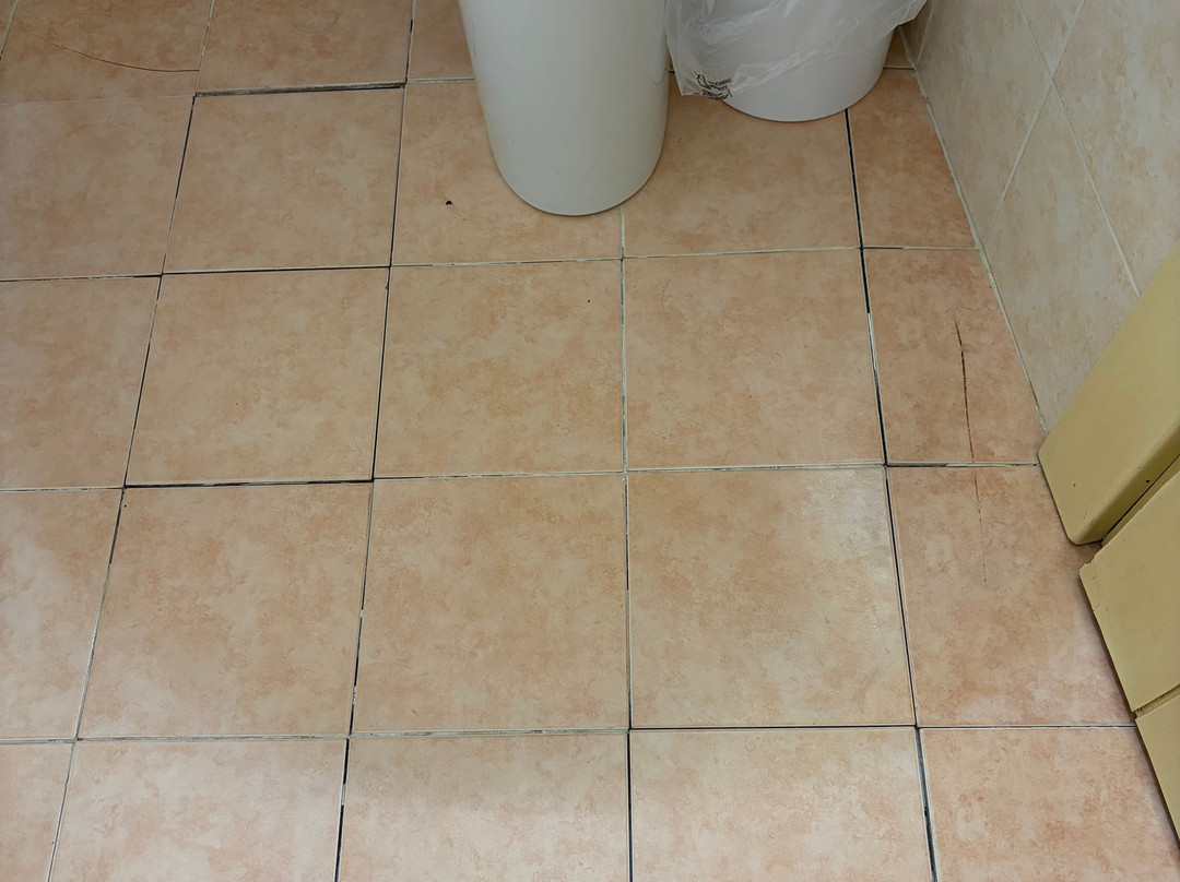 康特里酒店主图