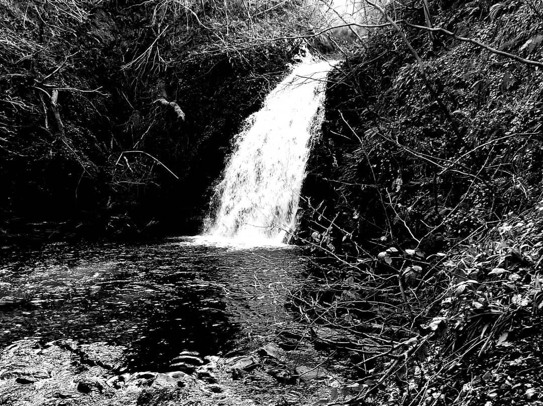 Gleno Waterfall景点图片