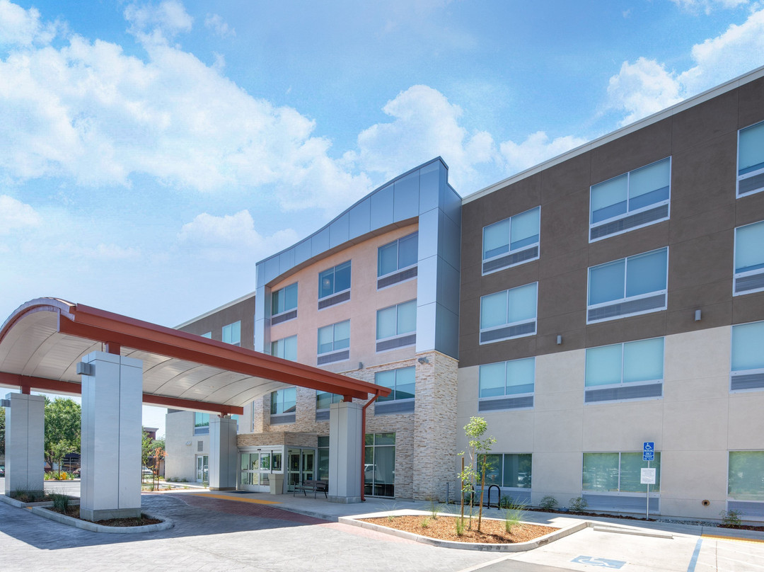 Holiday Inn Express & Suites Chico By IHG主图