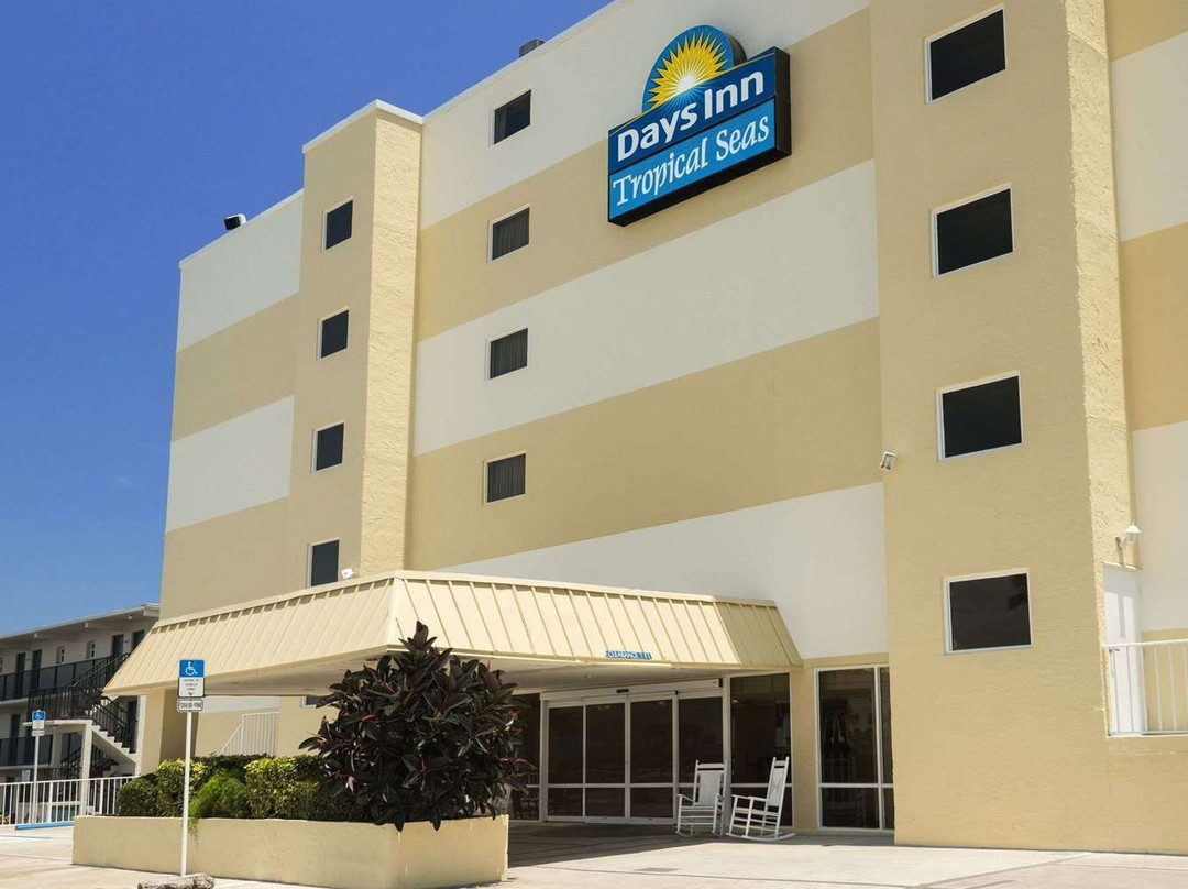 Days Inn by Wyndham Daytona Oceanfront主图