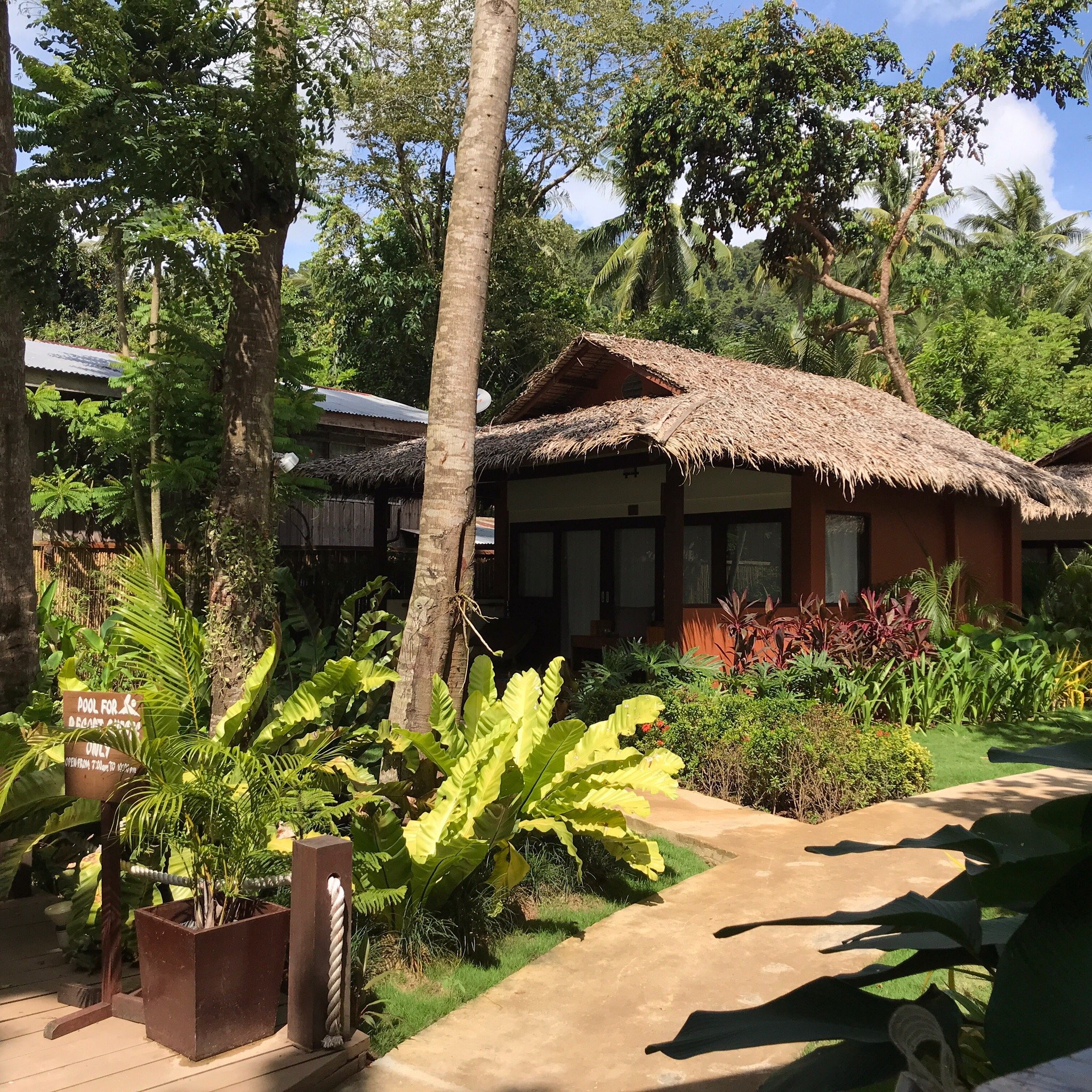 Last Frontier Lodge-官方