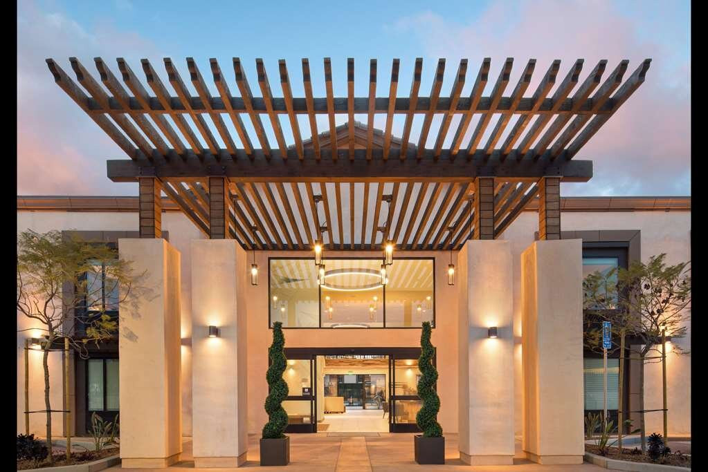 舒适套房酒店-长滩会议中心主图