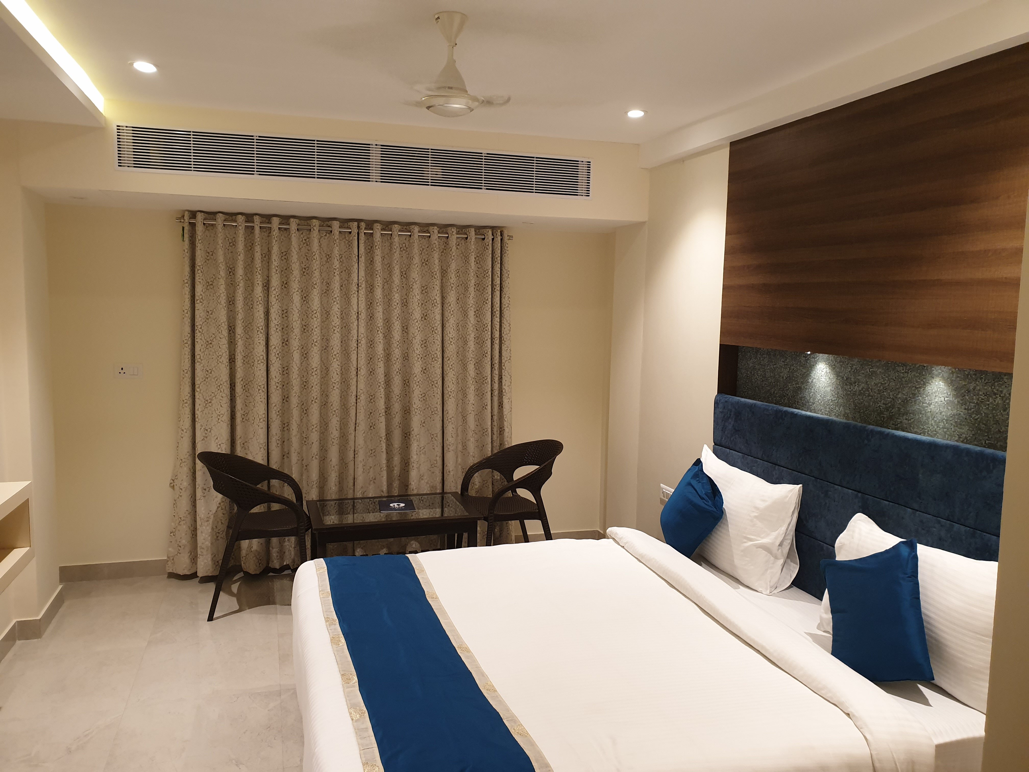 The Luxor Hotel-官方