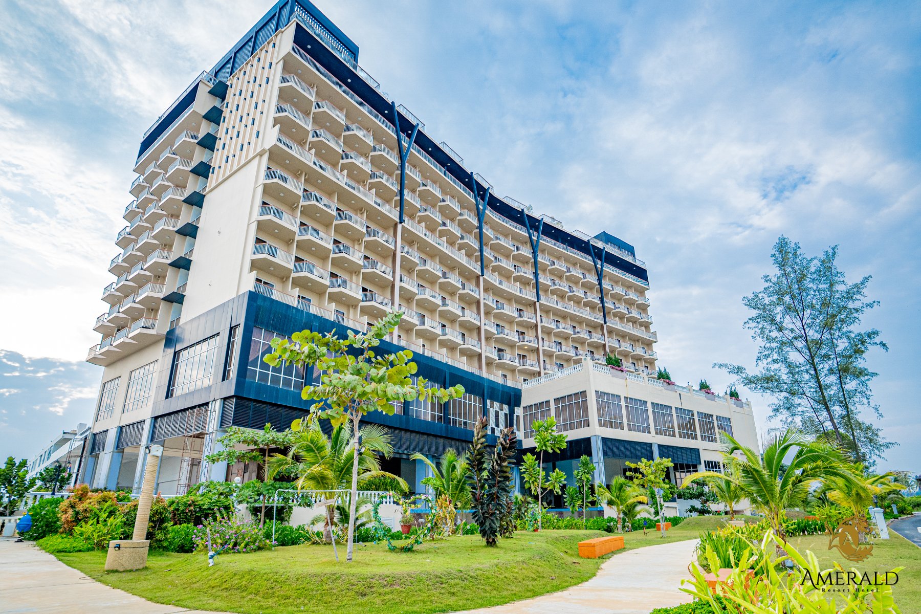 Amerald Resort Hotel-官方