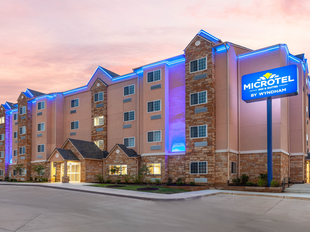 Microtel Inn & Suites by Wyndham College Station