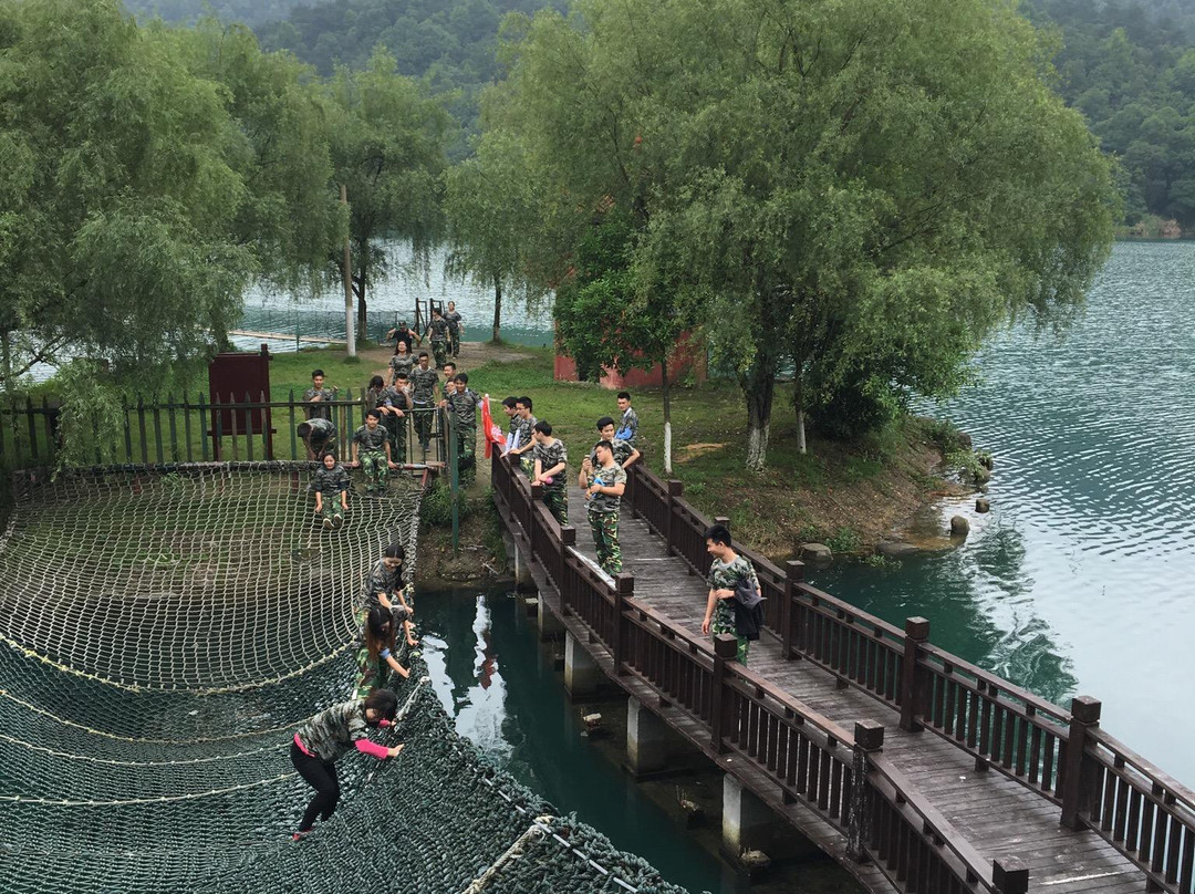 石燕湖生态旅游风景区