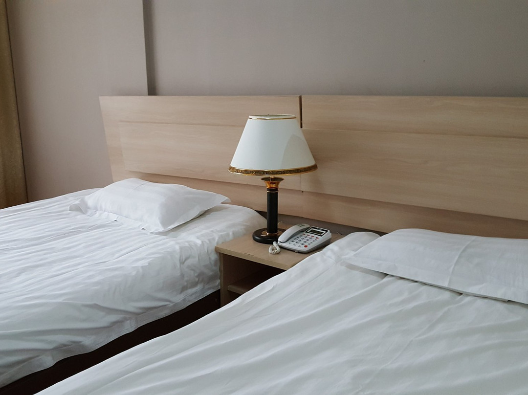 瑞心丹铁大酒店 主图