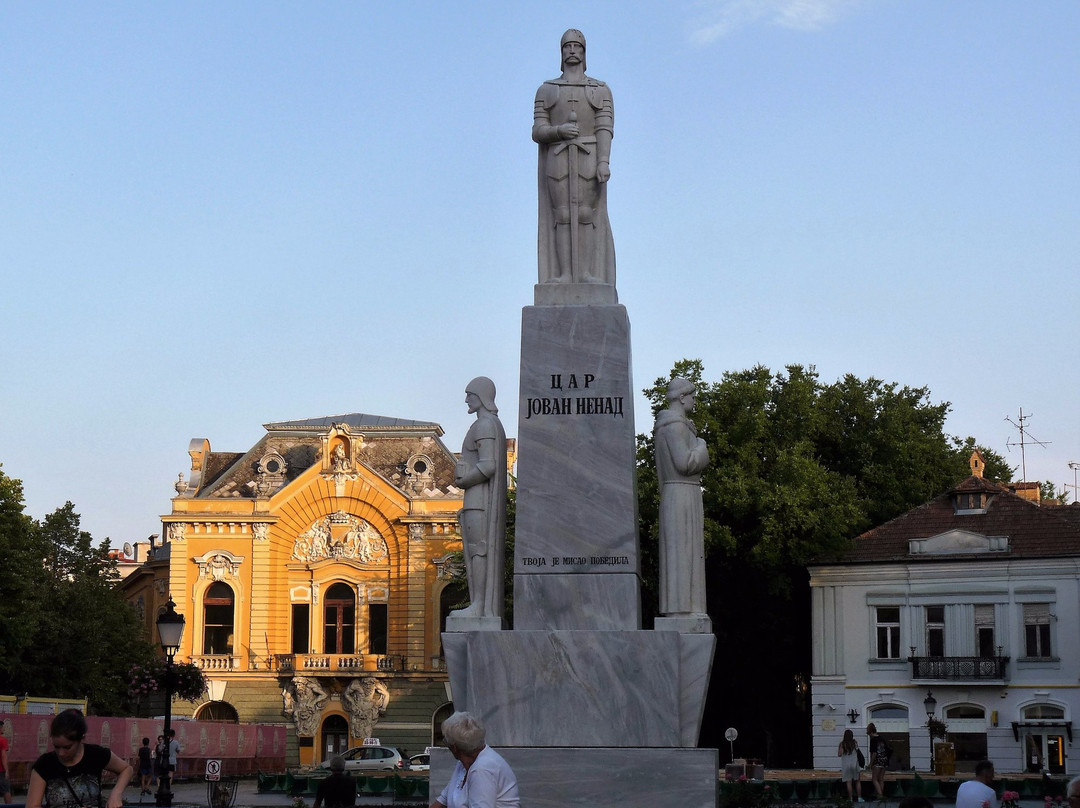 Jovan Nenad Monument景点图片