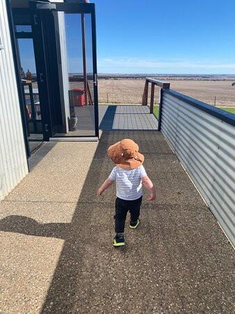 Sunny Hill Distillery-Arthurton必去景点