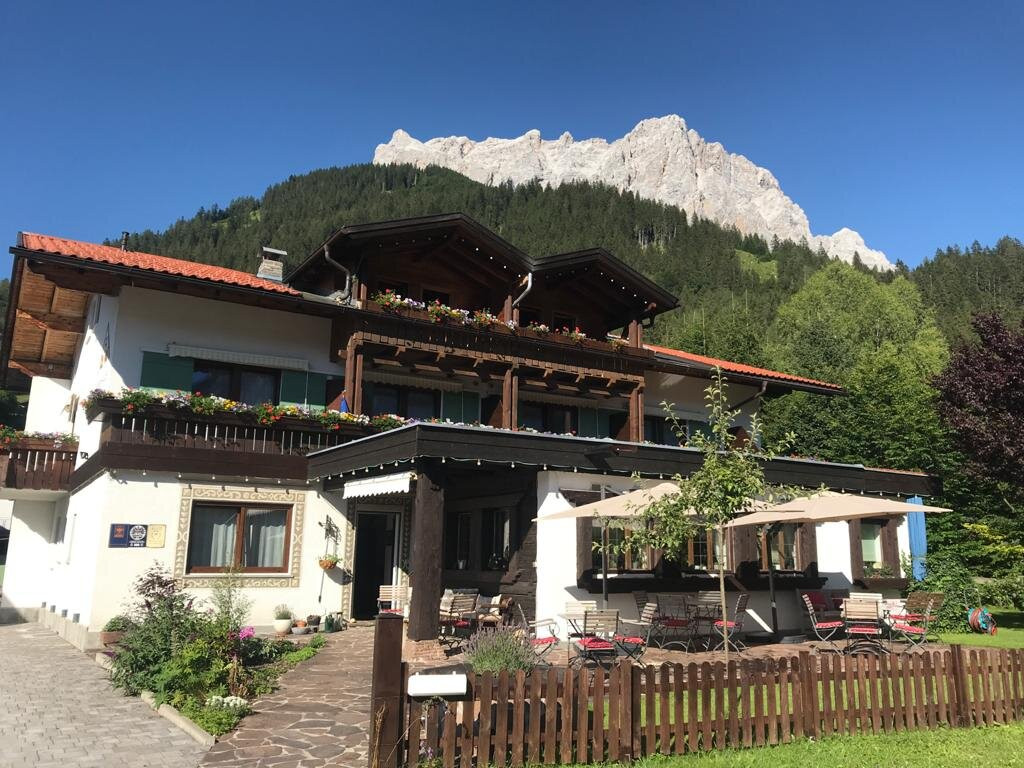 Das Halali - Dein Kleines Hotel an der Zugspitze