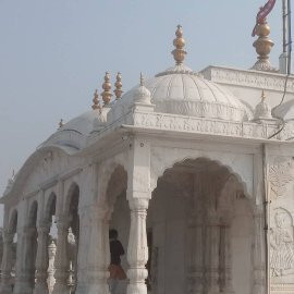 Pawapuri-巴特那必去景点