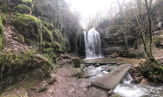 Cascade de la Roche景点图片