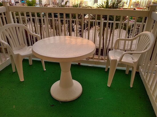 Grand Shores West主图