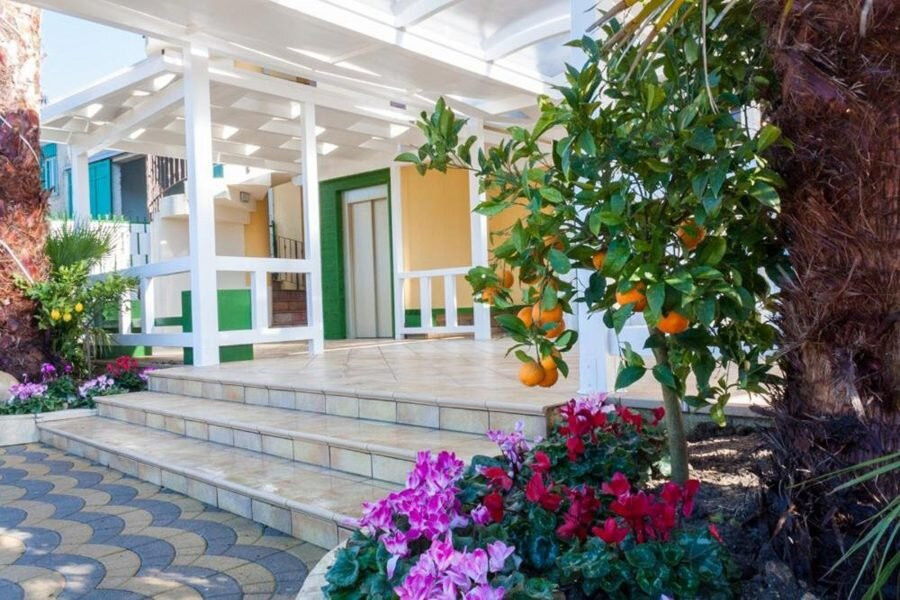 Mimi Hotel & Camping