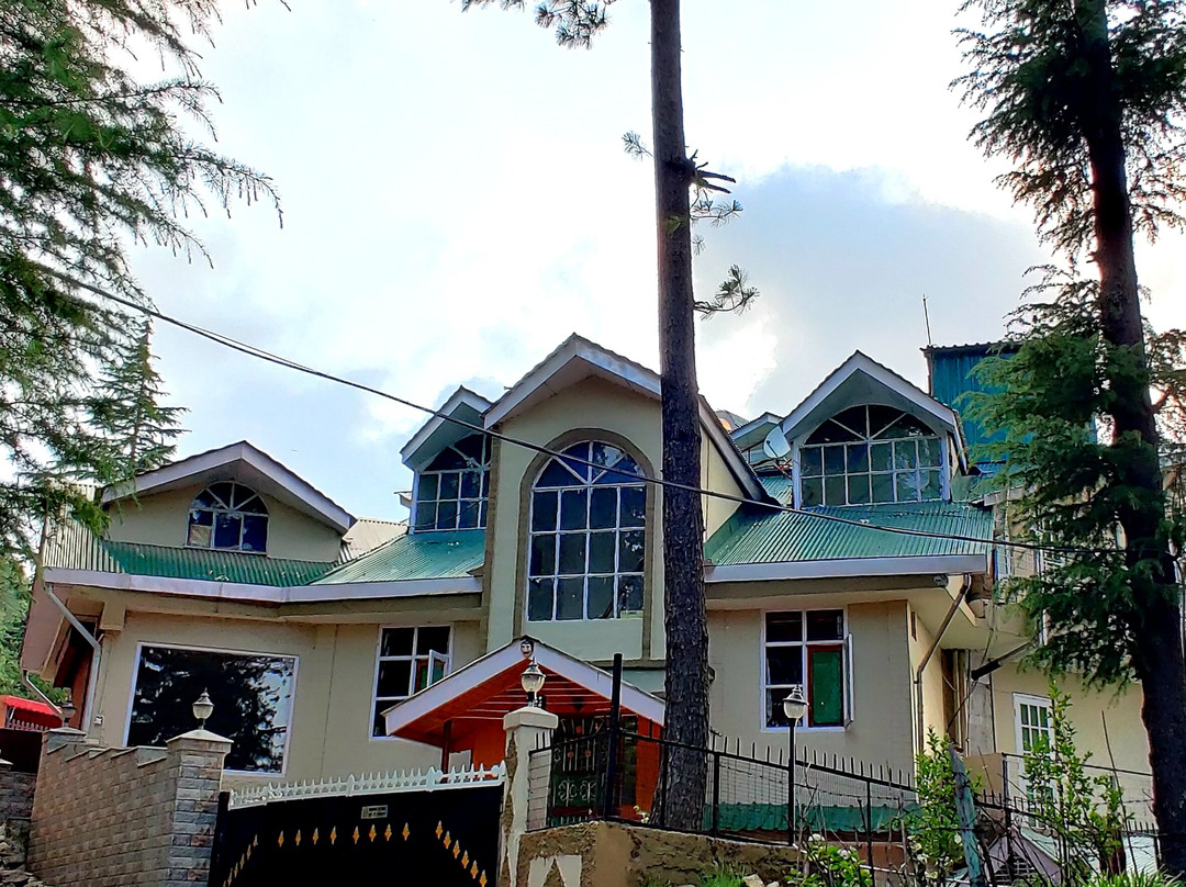 Charabra酒店住宿-Harmony Holiday Home Shimla