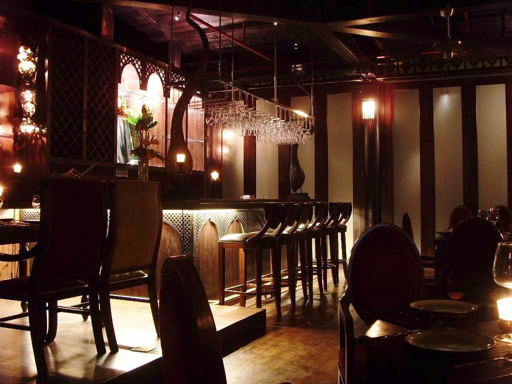 藏珑泰极(大拇指广场店)