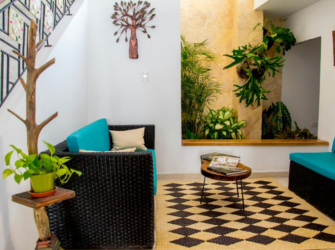 Iraka Hotel Zenu主图