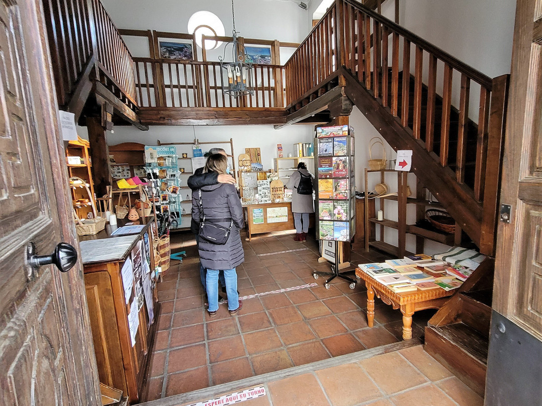 Oficina De Turismo De Setenil De Las Bodegas景点图片