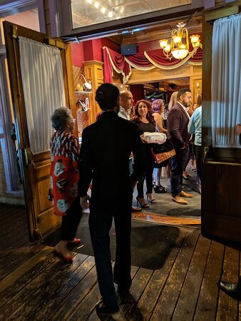 Teatro Martini-普安那公园必去景点