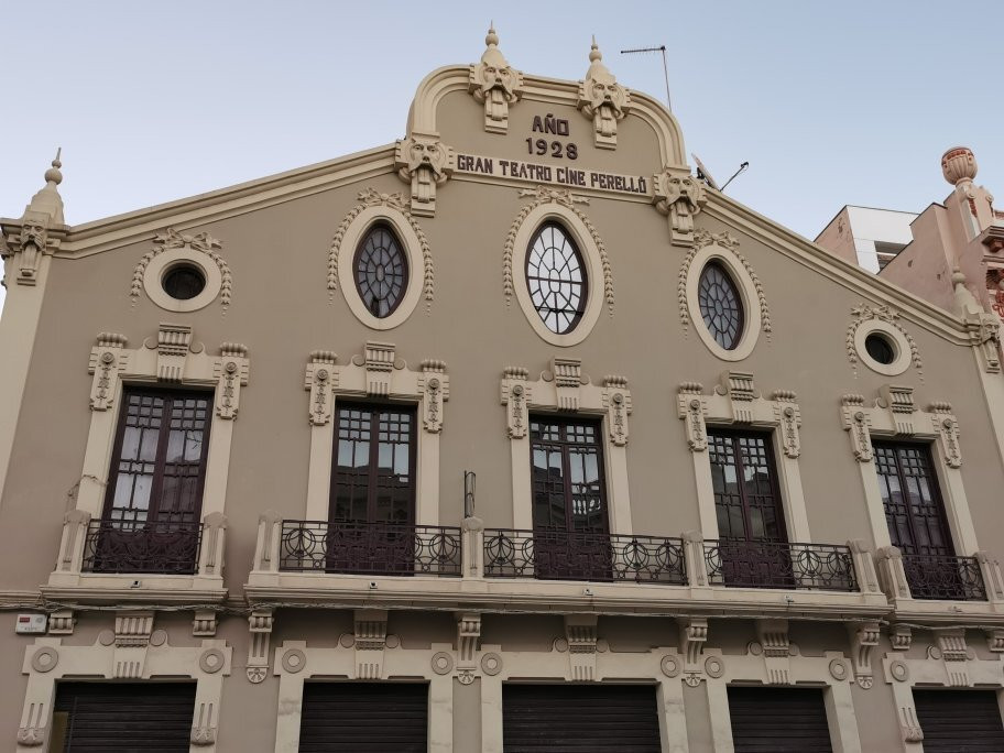 Teatro Cine Perello-梅利利亚必去景点