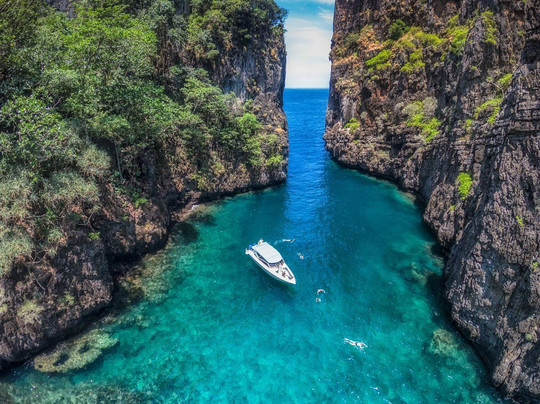 普吉岛浮潜之旅（Offspray Leisure游船观光公司）