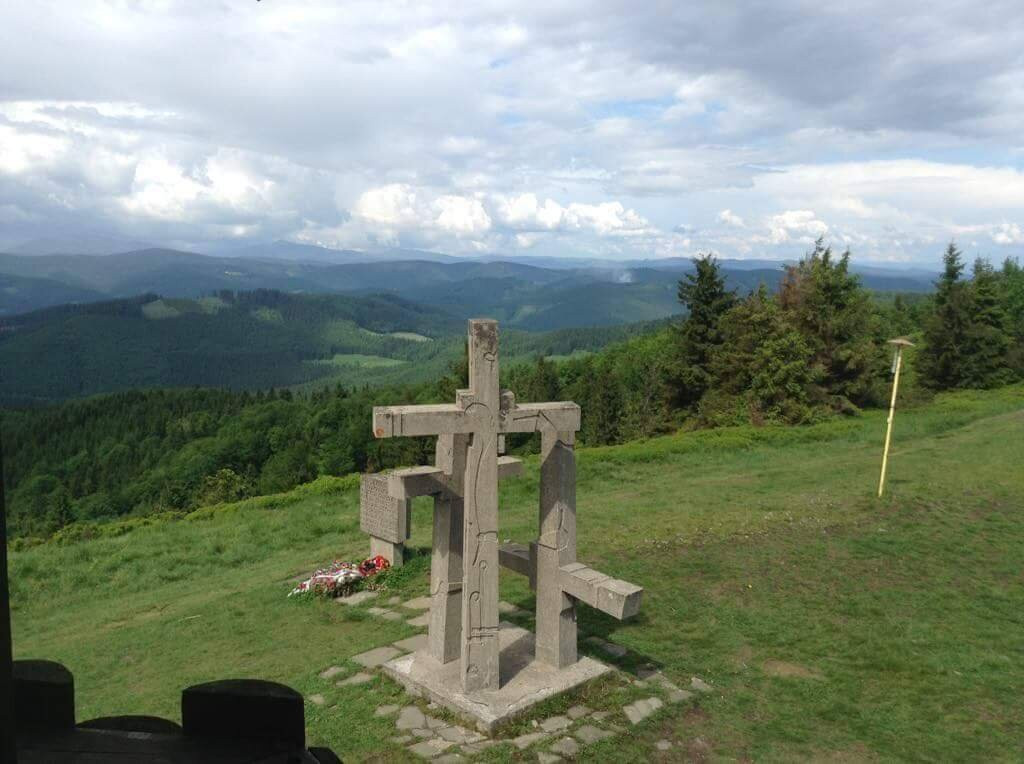 Stratenec - Three Crosses In Makov景点图片