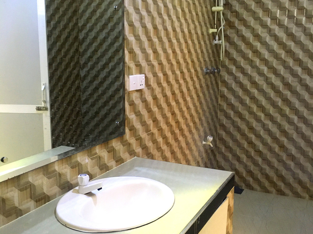 池拉城市酒店主图