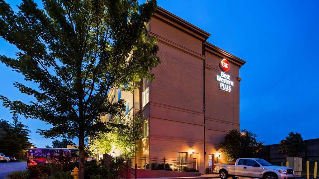 Best Western Plus Hannaford Inn & Suites主图