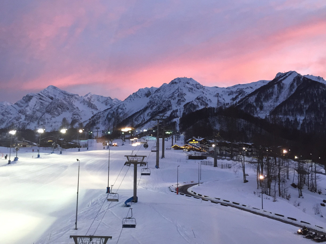 Rosa Ski Inn Hotel主图