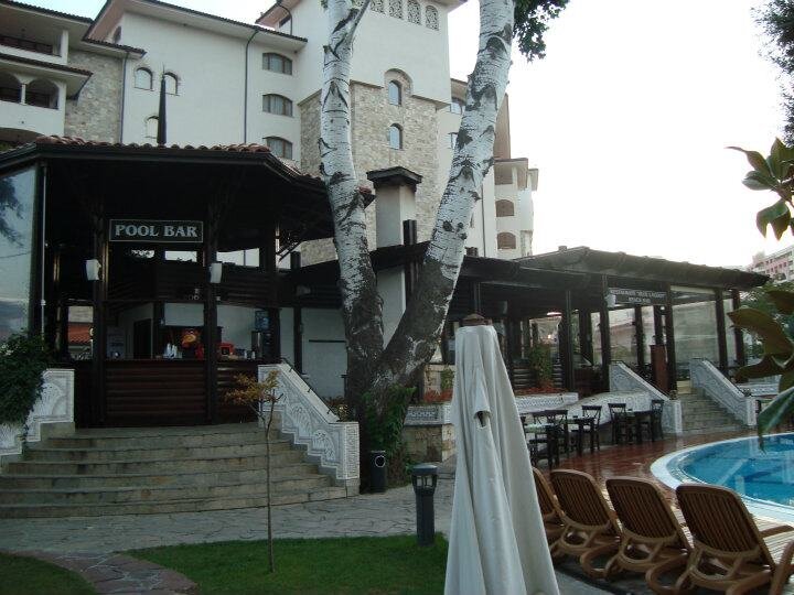 Helena Park Hotel-泳池