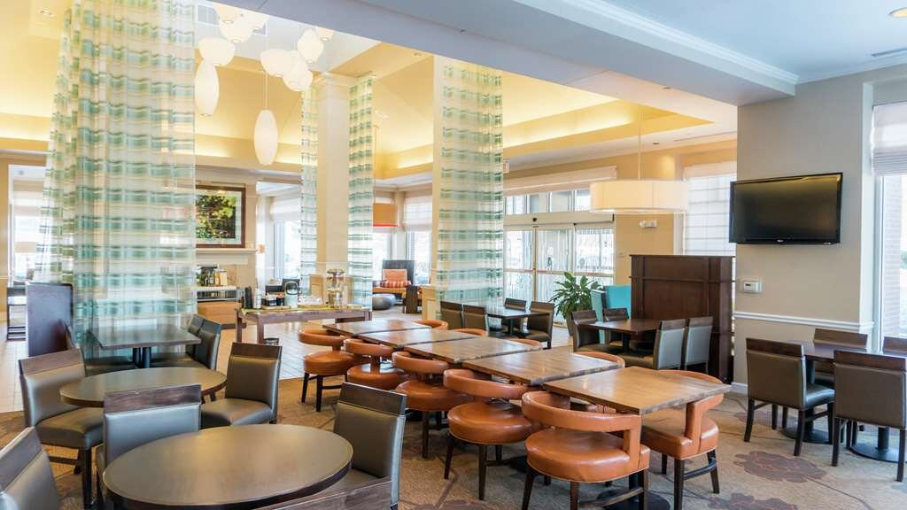 普利茅斯希尔顿花园旅馆主图