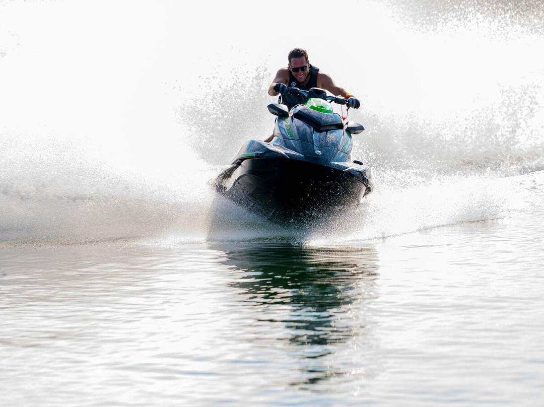 Jet Ski Safari Plymouth-普利茅斯必去景点