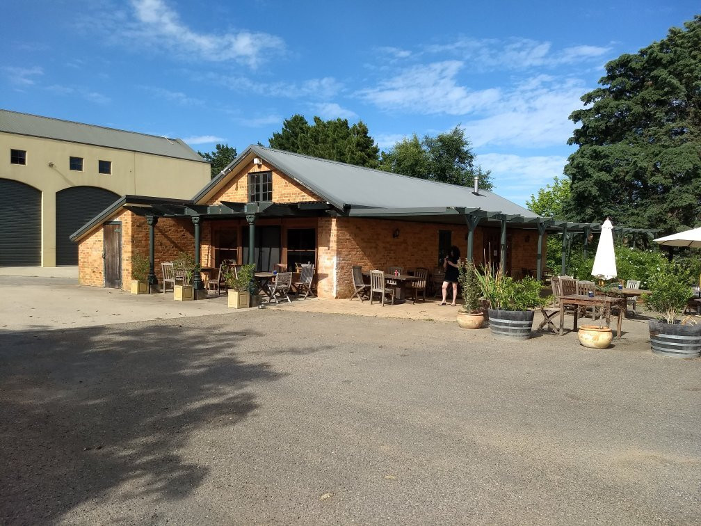 易菱森林葡萄园和酿酒厂-Sutton Forest必去景点