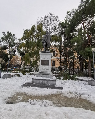 Monumento a Don Blas de Lezo y Olavarrieta-马德里必去景点