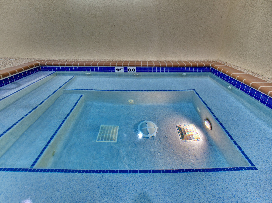 Garner Hotel Brookings by IHG主图