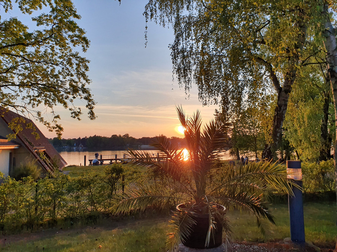 Waldhotel am See Berlin-Schmockwitz主图