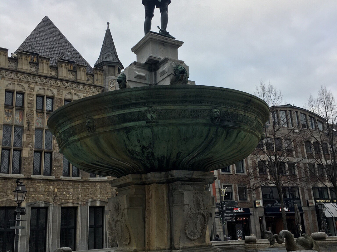 Karlsbrunnen-亚琛必去景点
