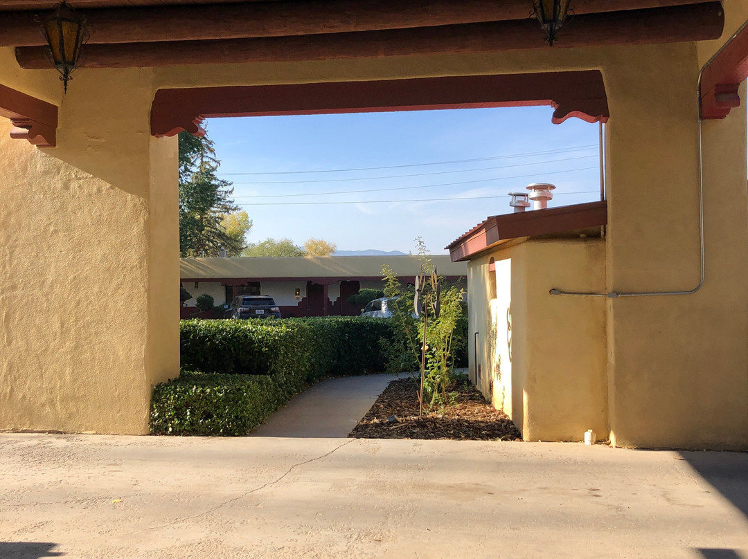 El Pueblo Lodge主图