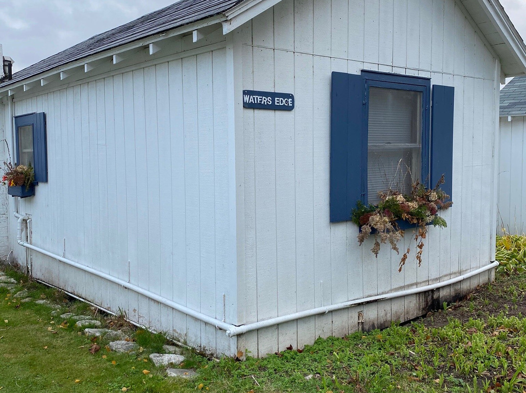 Mainsail Cottages