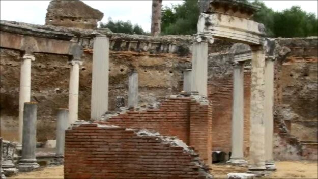 Teatro Marittimo (villa Adriana )-蒂沃利必去景点