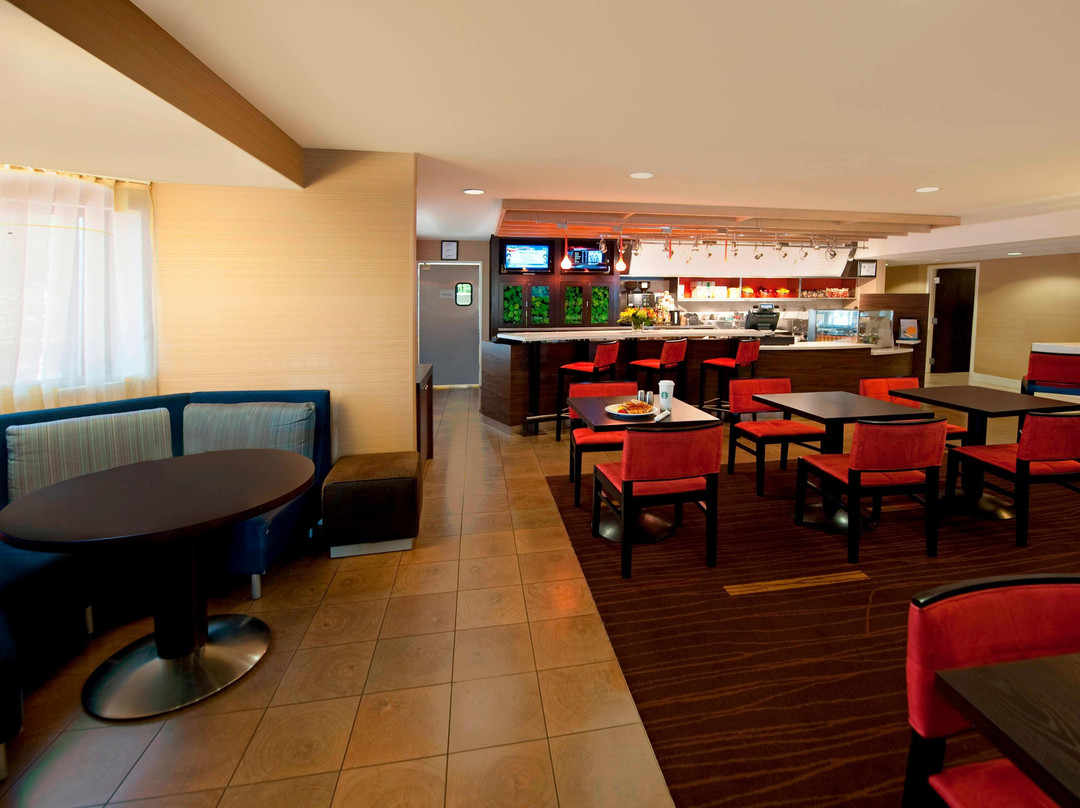 Courtyard Winston-Salem University主图