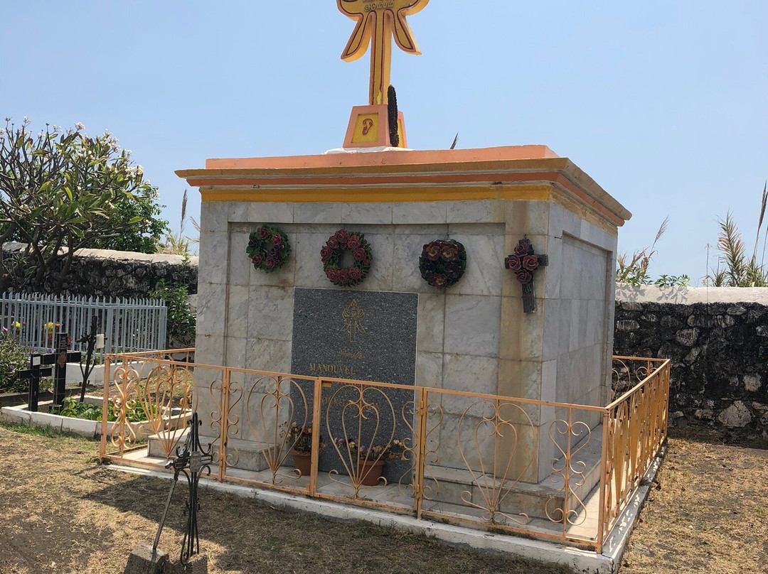 Saint Paul Marine Cemetery景点图片