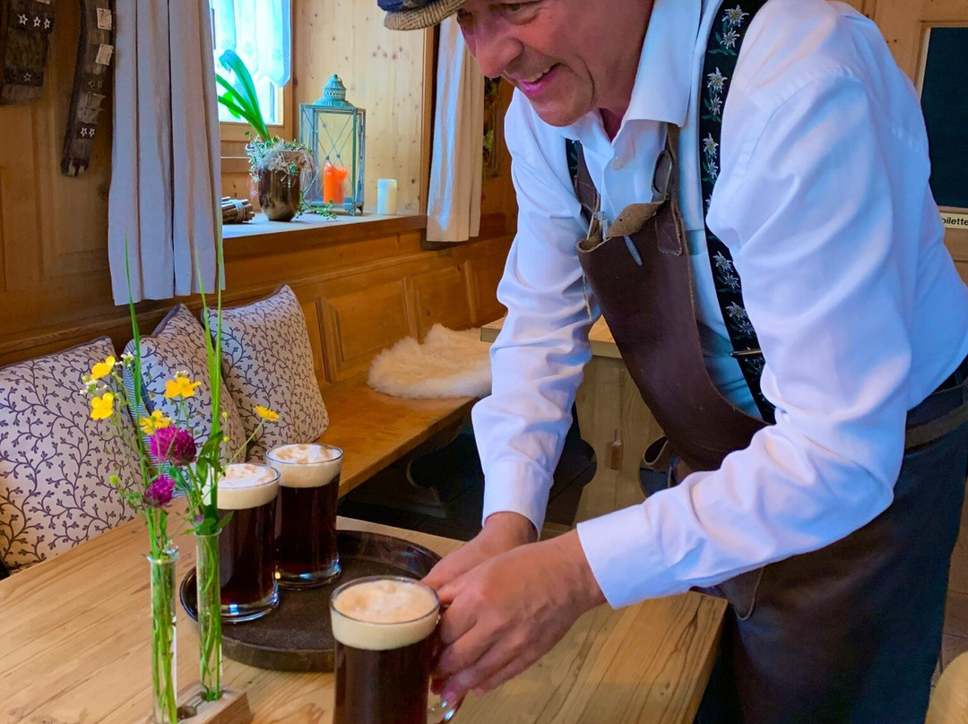 Gasthaus Roessli Versam主图