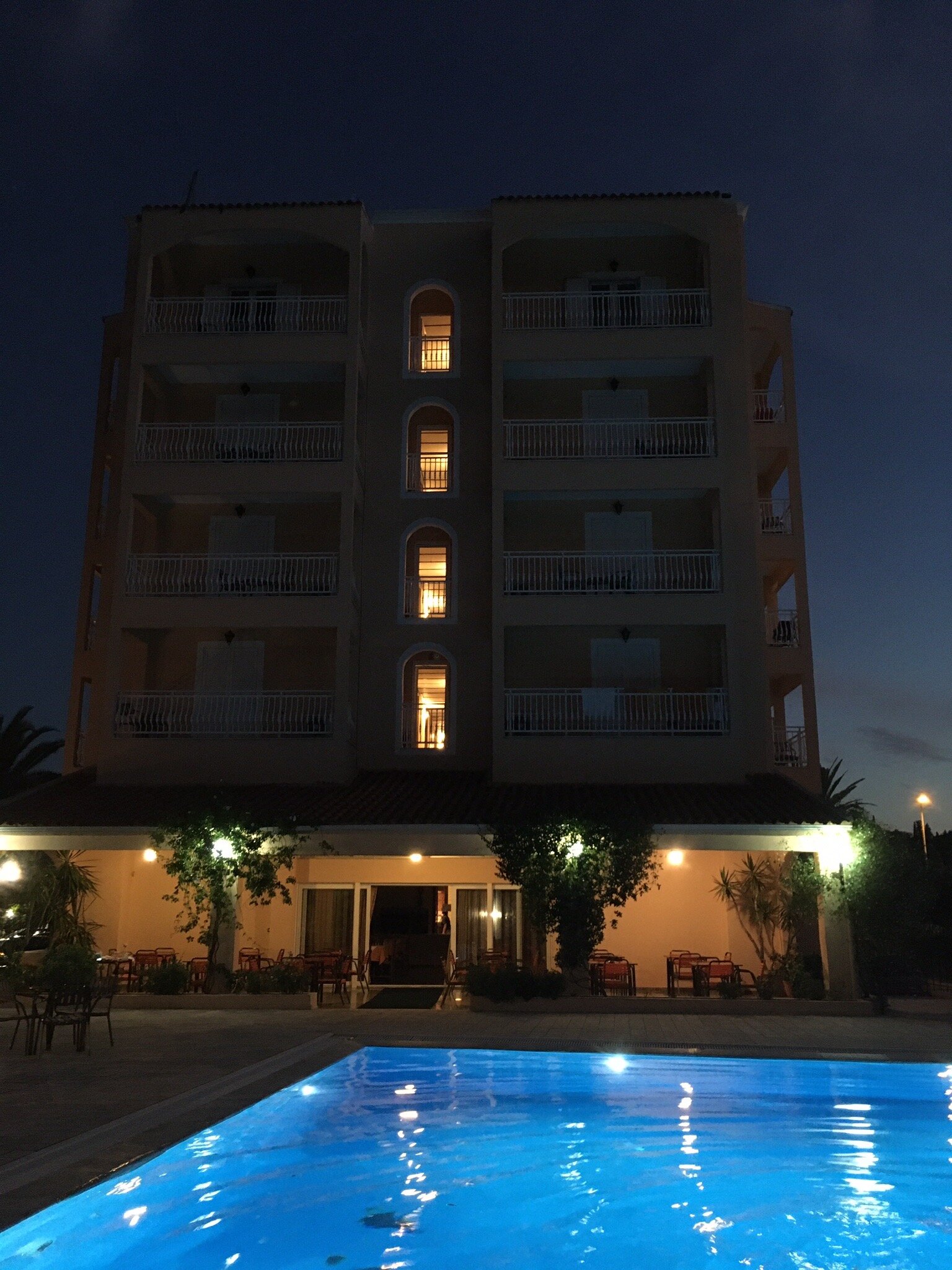 Sunset Hotel-官方